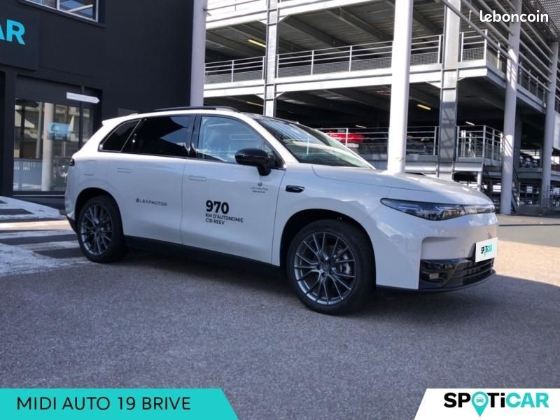 Leapmotor C10 REEV 215ch 28,4 kWh Design MY25 (image 3)