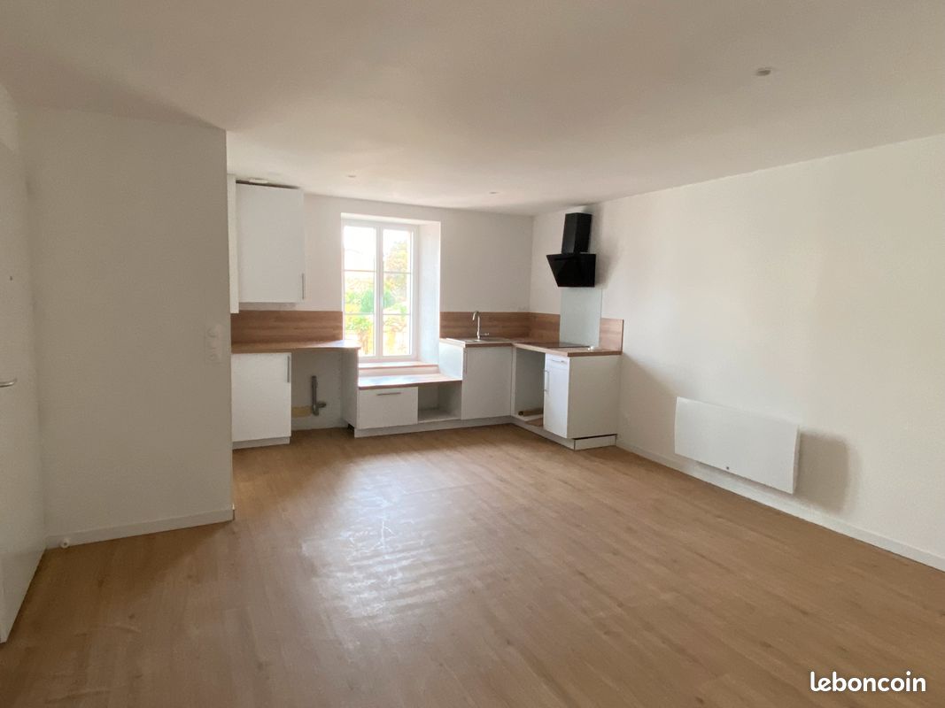 Appartement 3 pièces 50 m² · à Saint-Maixent-l'École · 50 m² · 570 €/mois