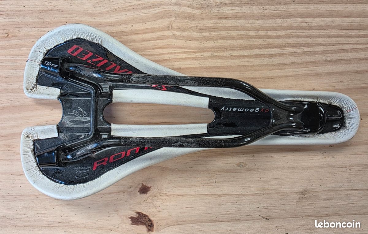 Selle VTT Specialized Comp – Largeur 135 Mm – Modèle 2006 – Occasion Bon état