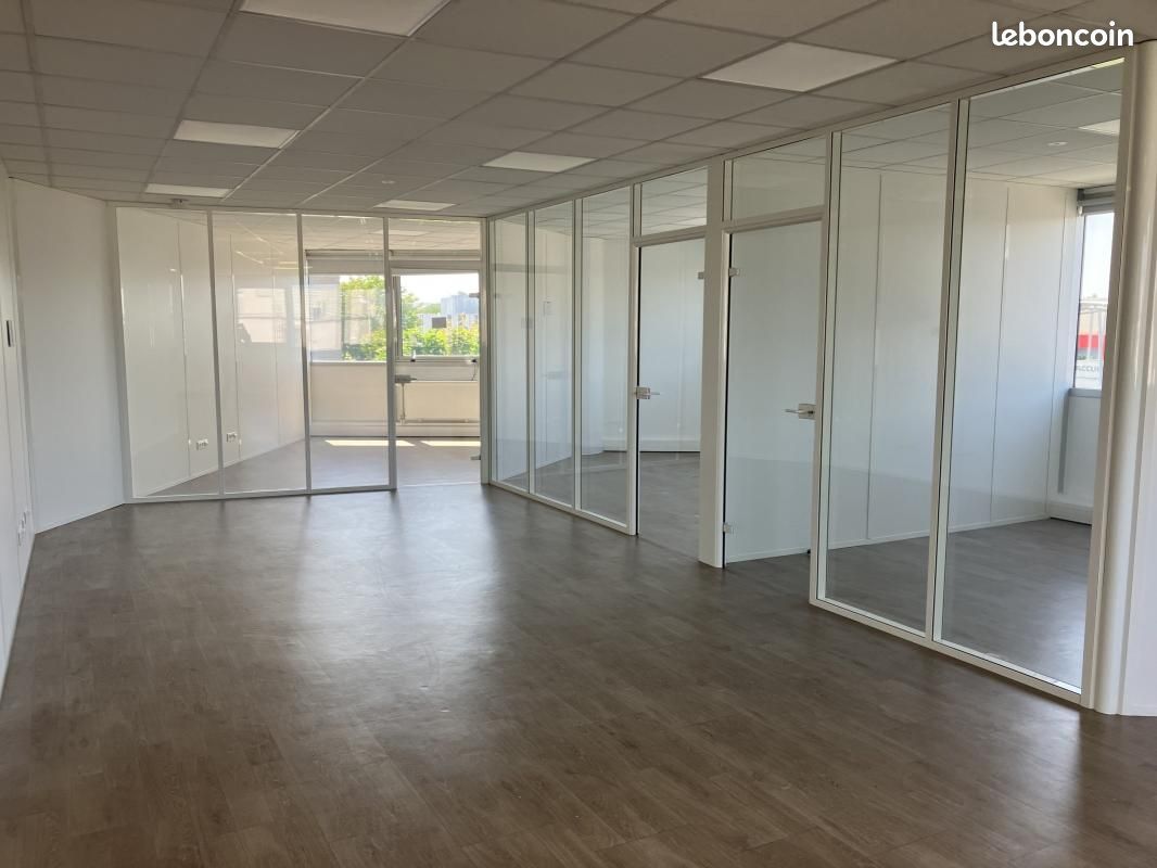 Local bureaux 789 m² (image 7)