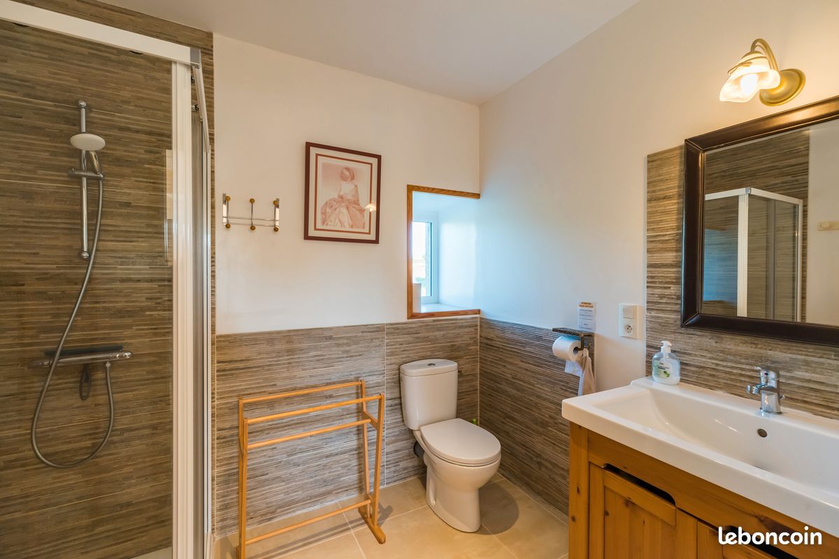 Chambre d’hôtes romantique & Espace Aquatique en Intérieur (piscine chauffée toute l'année, SPA, salle de Relaxation) (image 6)