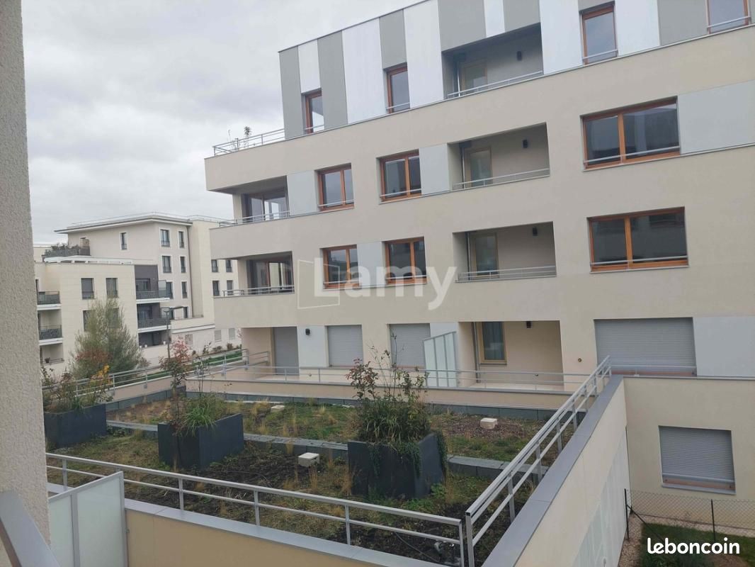 Appartement 3 pièces 59 m² · à Saint-Cyr-l'École · 59 m² · 1 078 €/mois