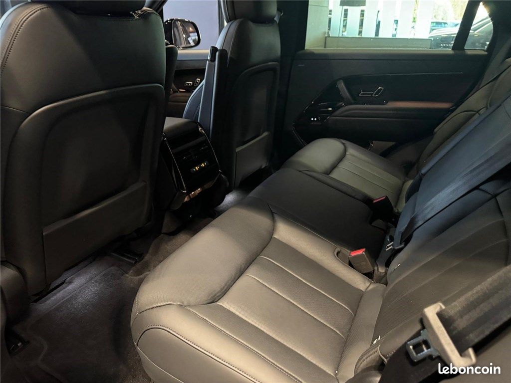 Land Rover Range Rover Sport III P460E AWD 3.0L I6 PHEV Dynamic SE (image 14)