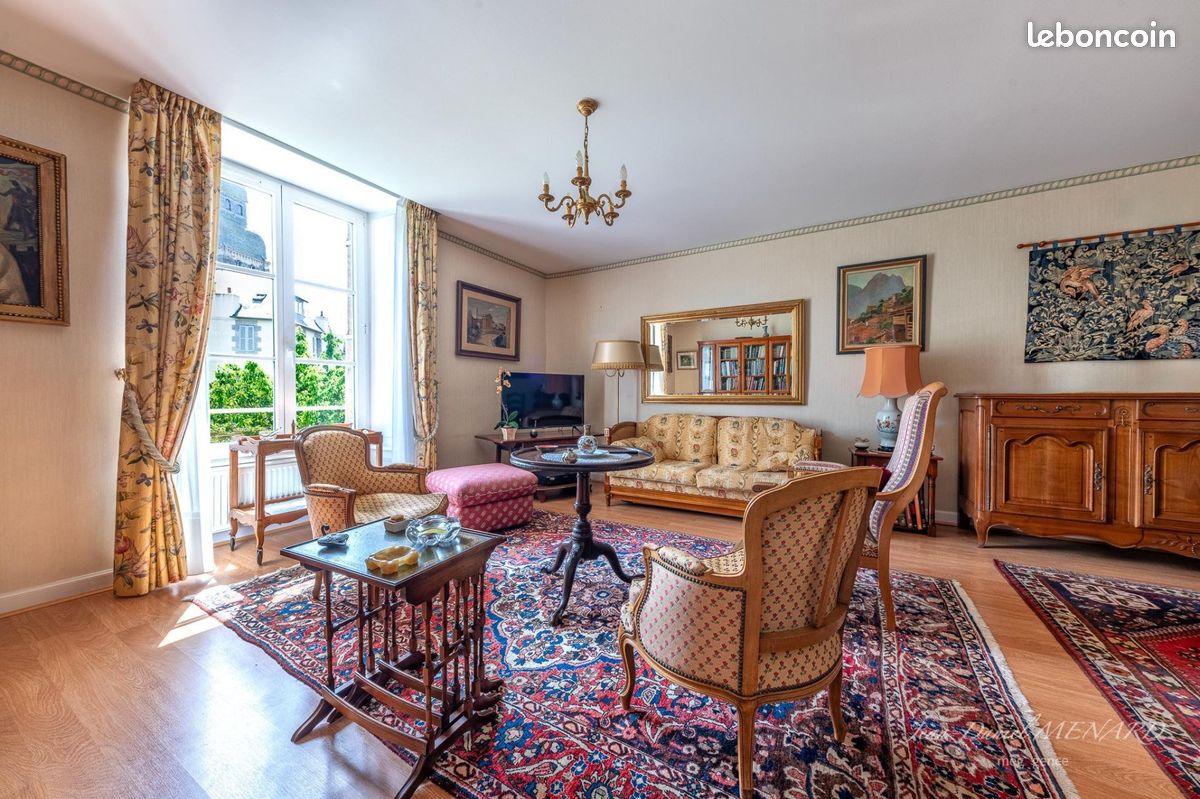 Appartement 5 pièces 130 m² · à Dinan · 130 m² · 388 500 €
