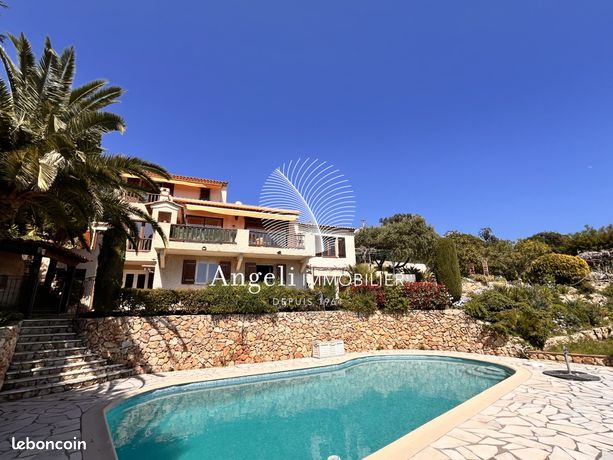 Villa 7 pièces 200 m²