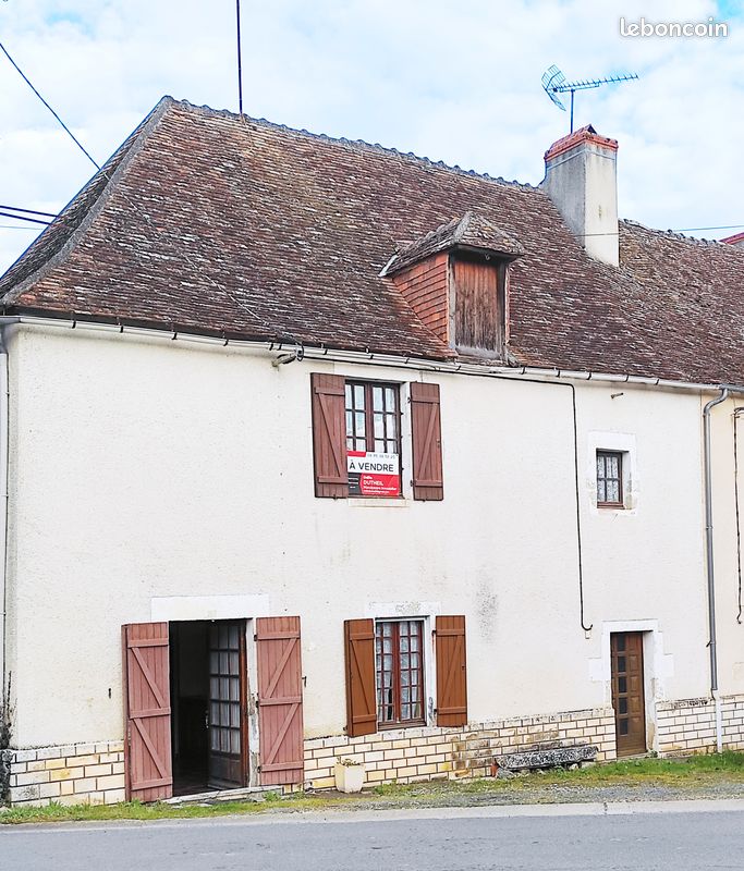 Maison 5 pièces 94 m² · à Bélâbre · 94 m² · 60 000 €