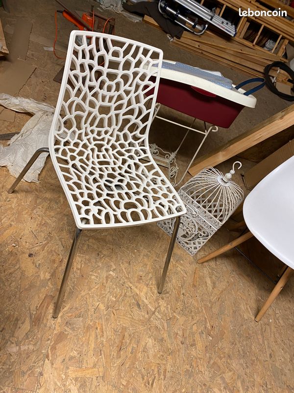 Chaise (image 1)