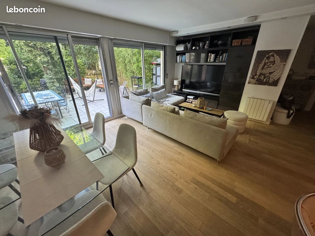 Appartement 3 pièces 84 m² · à Paris · 84 m² · 880 000 €