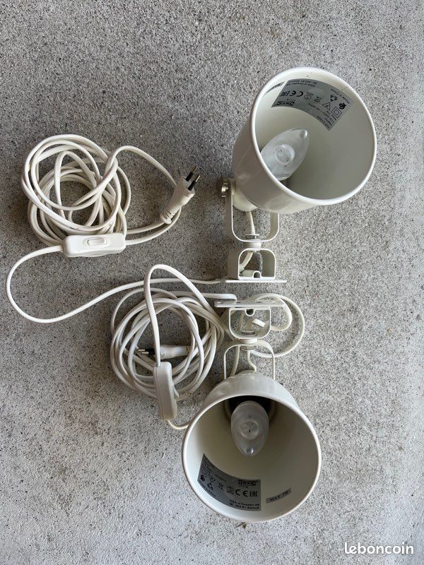 Lot de 2 appliques murales IKEA (image 1)