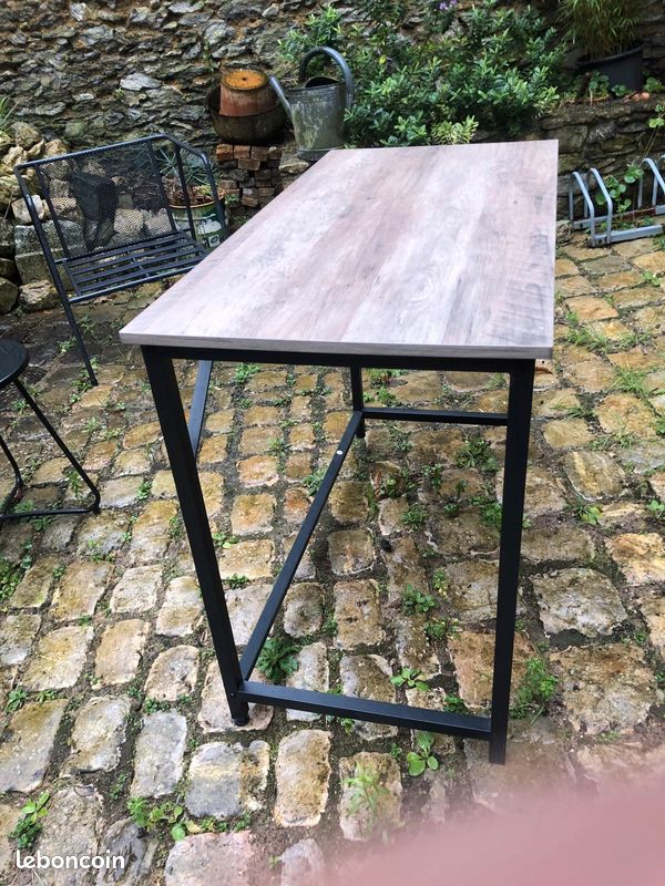 Table console (image 2)