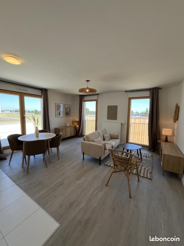 Appartement 3 pièces 72 m² · à Orly · 72 m² · 1 490 €