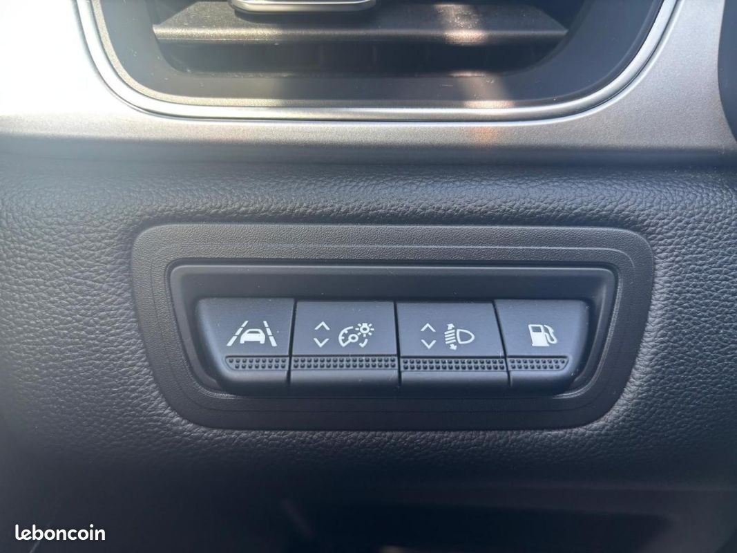 Renault captur intens e-tech hybride rechargeable 160 -21 (image 7)