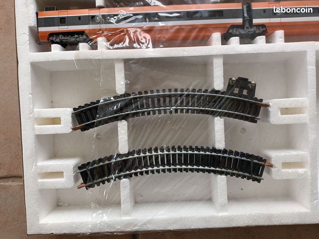 Lot De 3 Carrosseries De TGV Sud-Est Lima - Pour Pièces Ou Collection - Échelle Modélisme