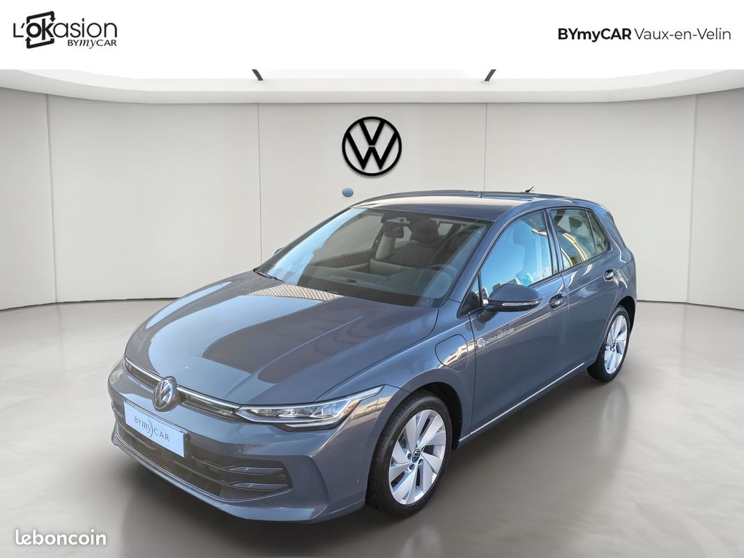 VOLKSWAGEN Golf 1.5 eHybrid 204 DSG6 Life Plus (image 1)