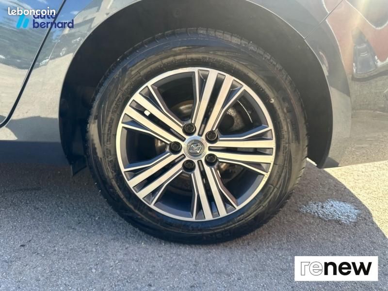 Renault Megane Estate 1.5 Blue dCi 115ch Evolution EDC (image 11)