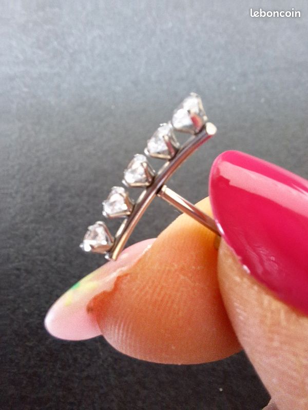 Piercing tragus (image 4)
