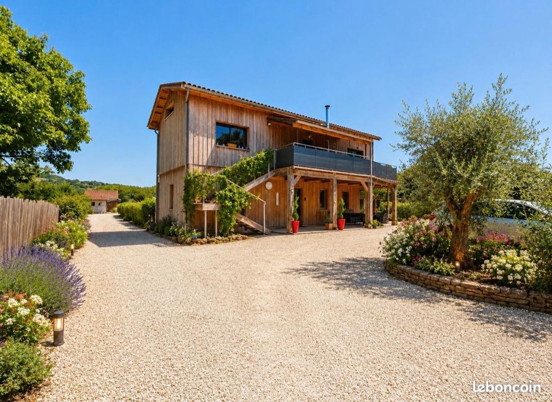 Maison 15 pièces 360 m² · à Coux Et Bigaroque-Mouzens · 360 m² · 727 000 €