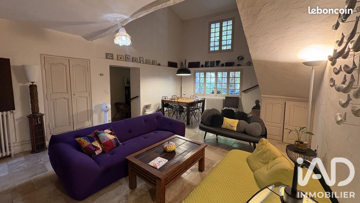 Maison 5 pièces 167 m² · à Pierrefeu-du-Var · 167 m² · 448 000 €