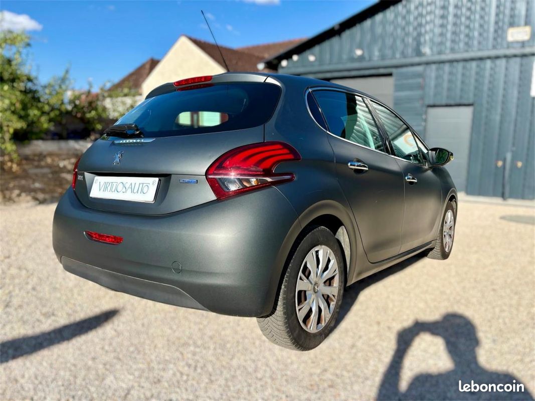 PEUGEOT 208 1.6 BlueHDi S&S - 100 ch Pack Lime Yellow Active PHASE 2 (image 8)