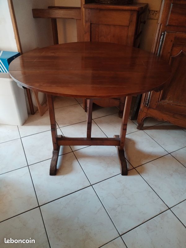 Table vigneron (image 1)