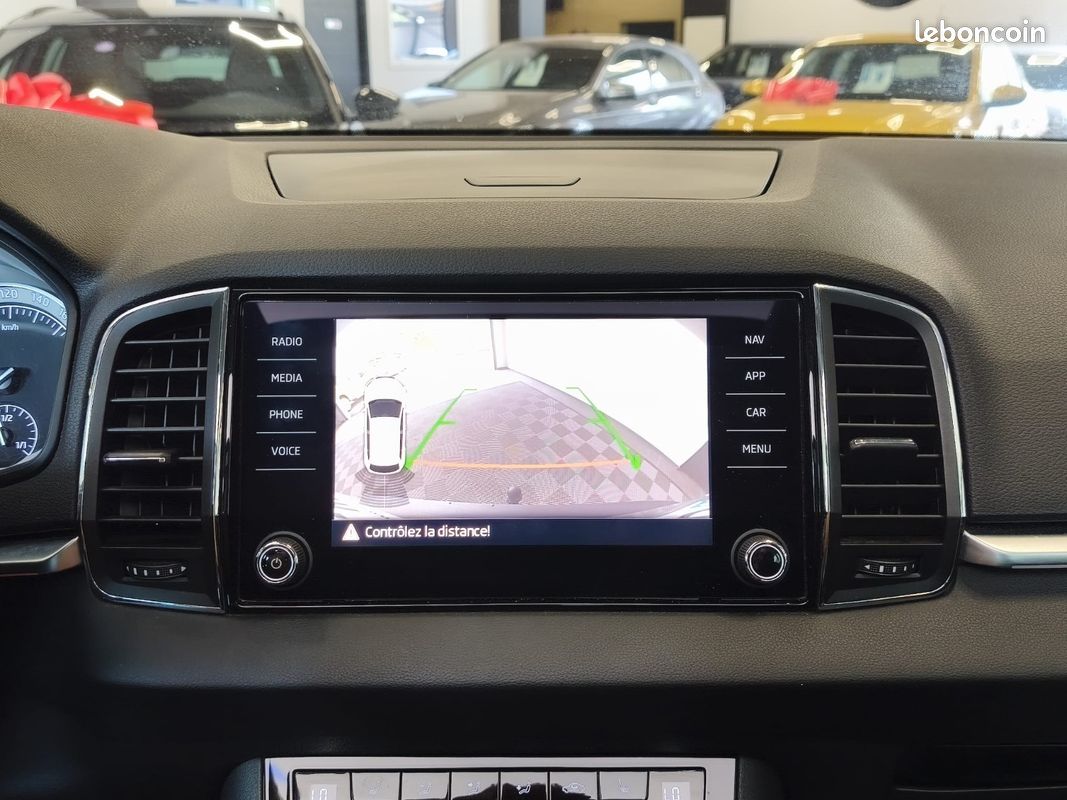 SKODA KAROQ 2.0 TDI 150cv 4x4 DSG7 Style / Toit Ouvrant / Attelage / CarPlay / (image 8)