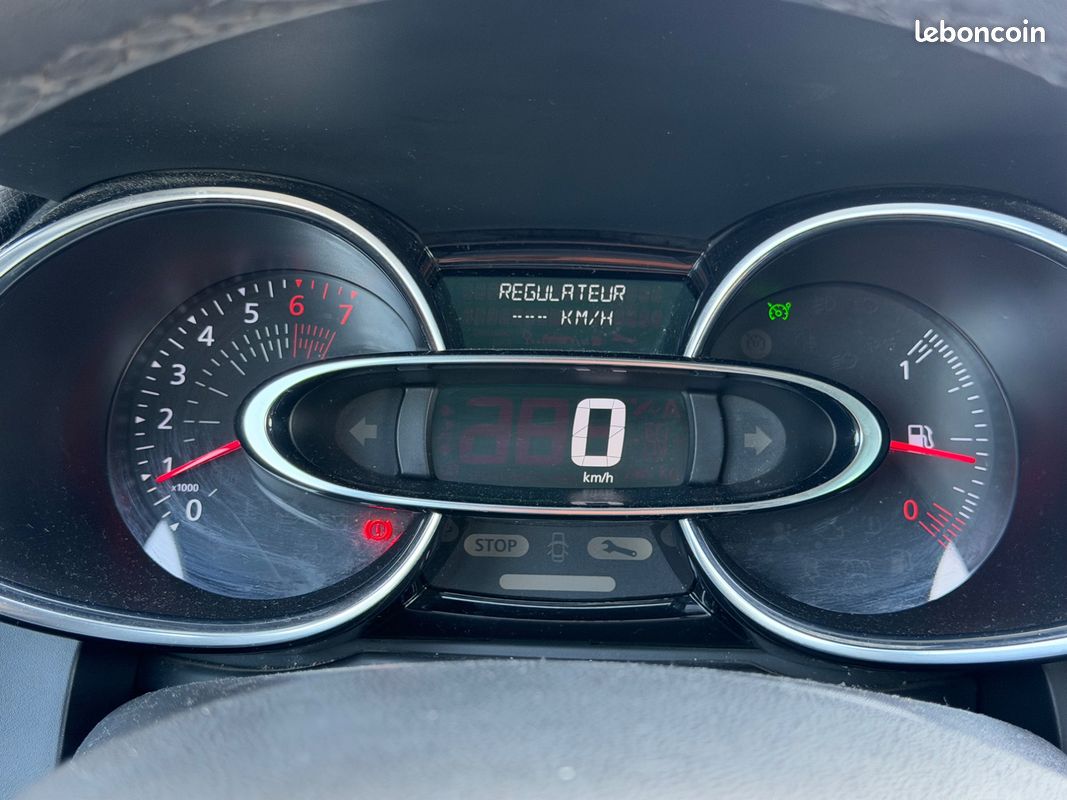 RENAULT CLIO 1.2 75 LIMITED COURROIE OK/ ENTRETIEN Ok (image 26)
