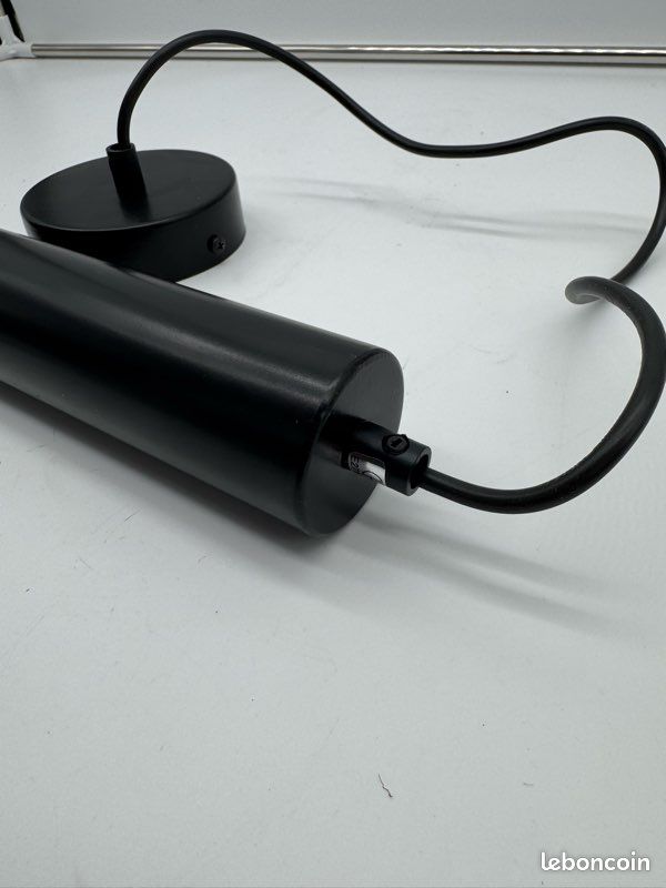 Suspension métal noir (image 3)