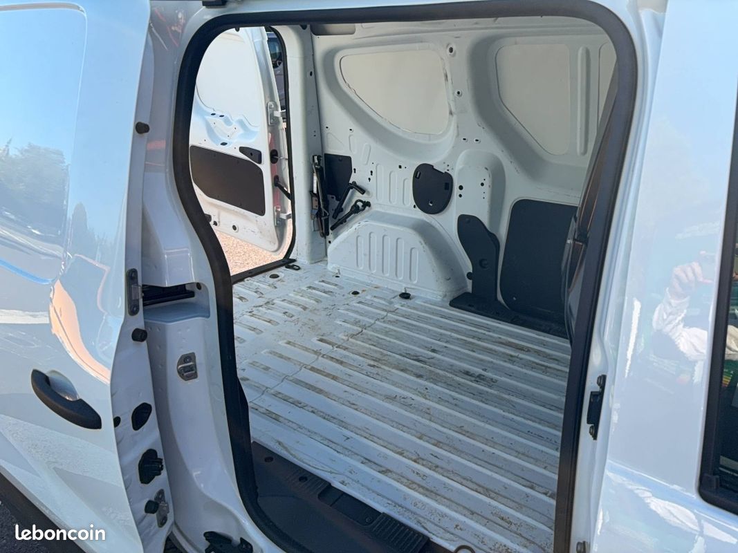 Renault express van blue dci 95 - 22 confort (image 16)