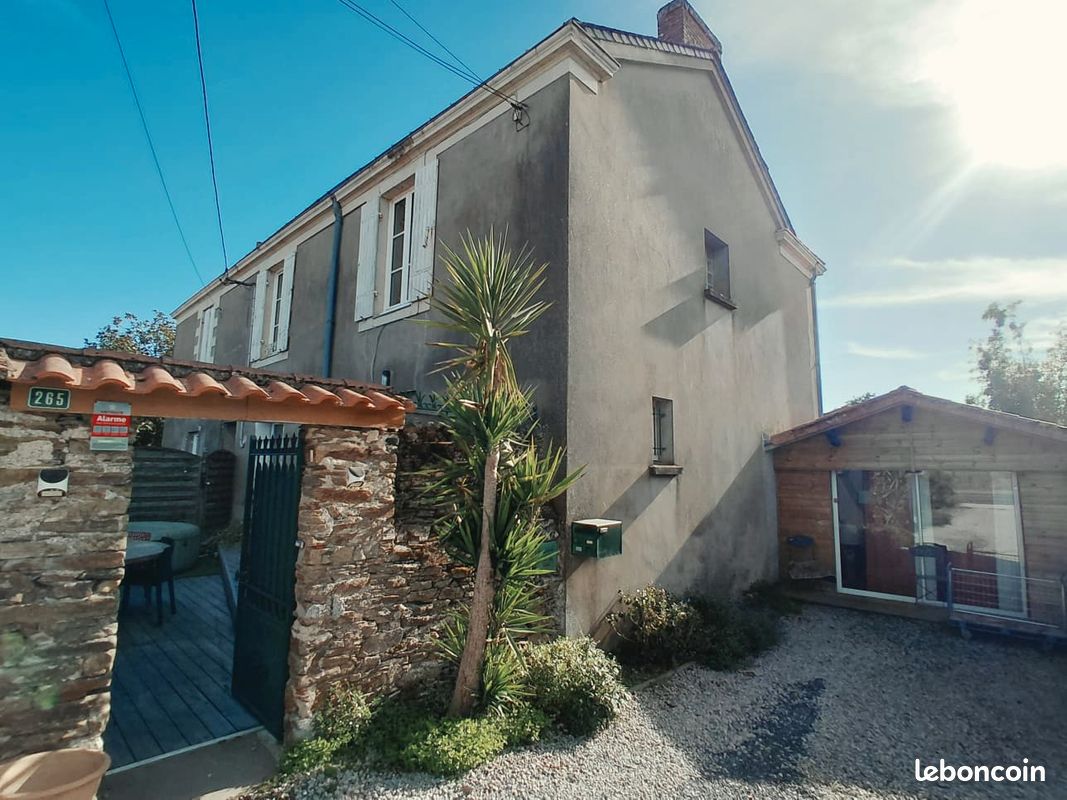 Maison 7 pièces 205 m² · au Loroux-Bottereau · 205 m² · 361 900 €