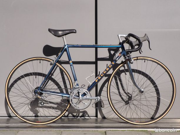 Vélo De Route Peugeot Vintage – Cadre Vitus 980 – Moyeux Maillard 700 – Homme