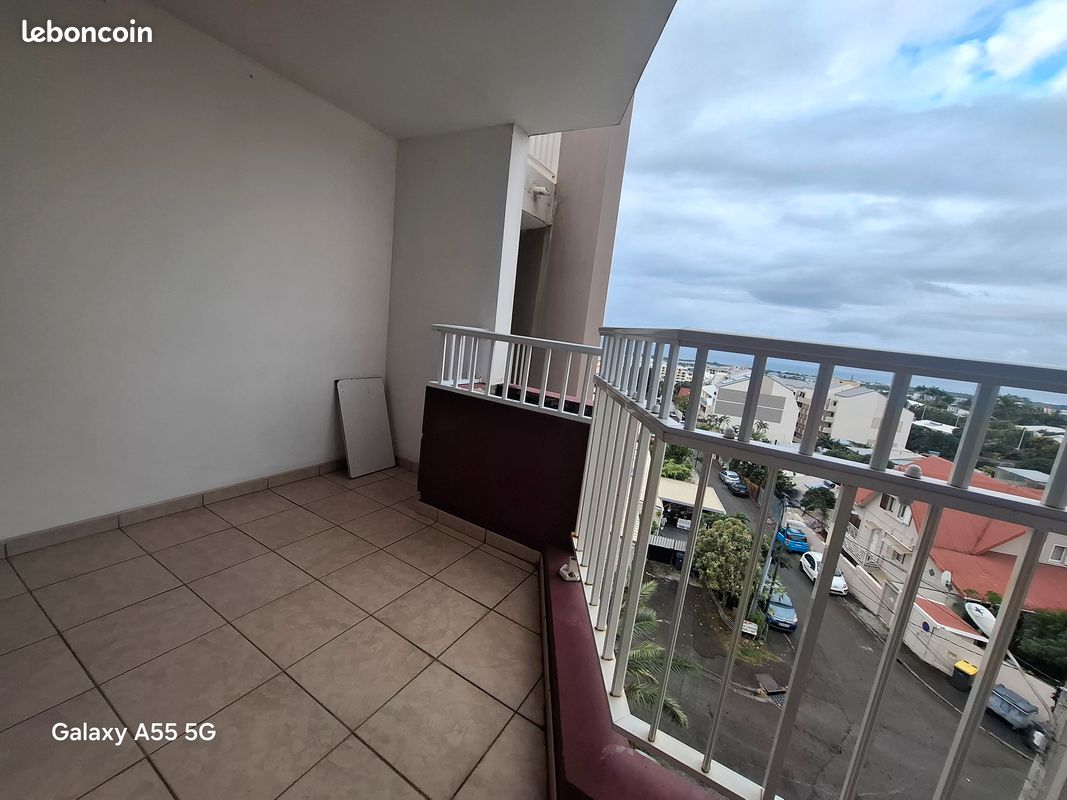 Appartement 3 pièces 60 m² · à Saint-Denis · 59,9 m² · 1 200 €