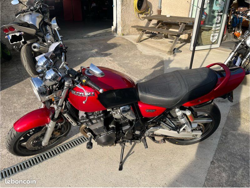 Suzuki 1200 GSX inazuma (image 3)