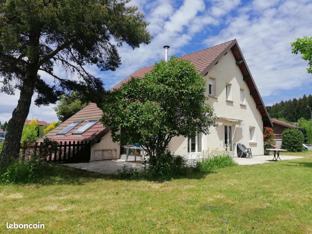 Maison 7 pièces 133 m² · à Pontarlier · 133 m² · 635 000 €