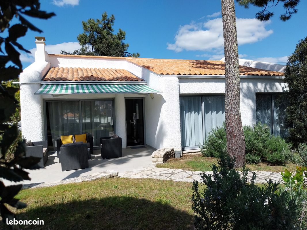 VILLA LES SANTOLINES - PARC CLEMENCEAU- 2 min de la plage- sous les pins - 6/8 pers - 3 chambres (image 1)