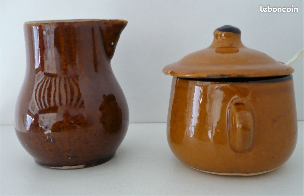 Moutardier et pot à crème anciens terre cuite vernissée (image 4)