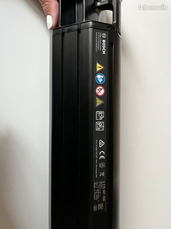 Batterie Bosch PowerTube 400 + chargeur (image 4)