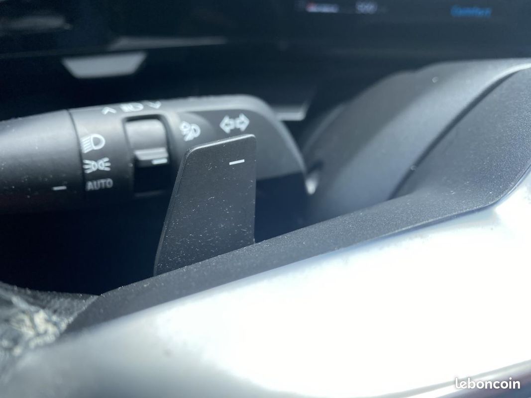 RENAULT AUSTRAL 1.2 E-Tech Hybride - 200 - BVA multi-modes 2023 Techno (image 20)