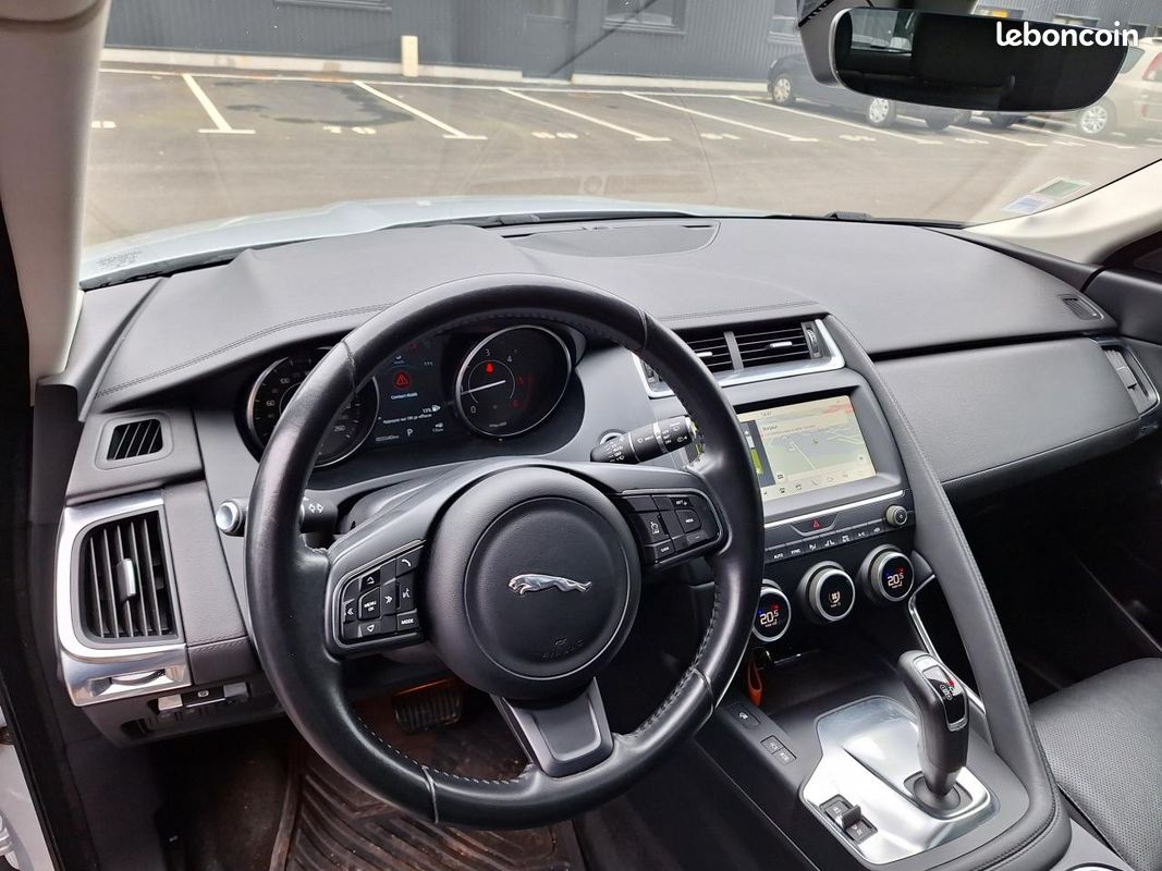 Jaguar e-pace 2.0 d150 150 s awd bva (image 16)