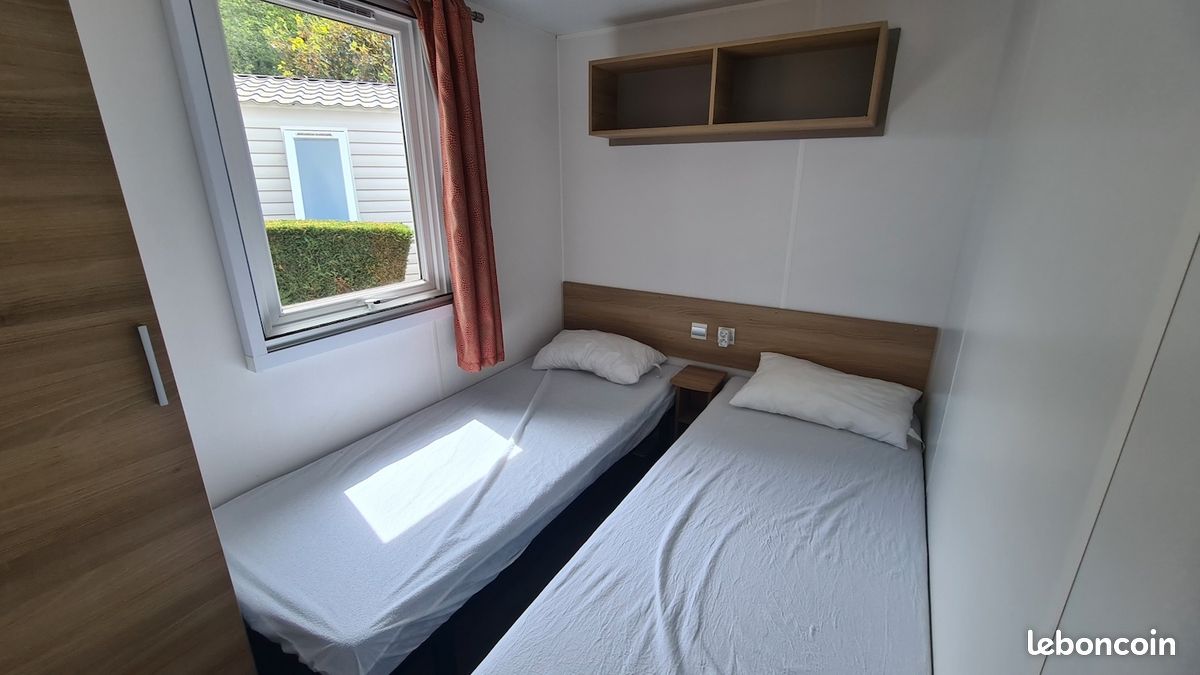 CC507 / Charmettes 4* / MH 40 m2 / 3 chb / 2 sde / 2 wc / Clim / LL (image 8)