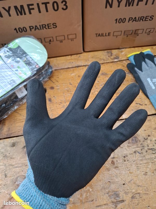 Lot de 10 gants de protection T10 nitrile mousse Singer (image 2)