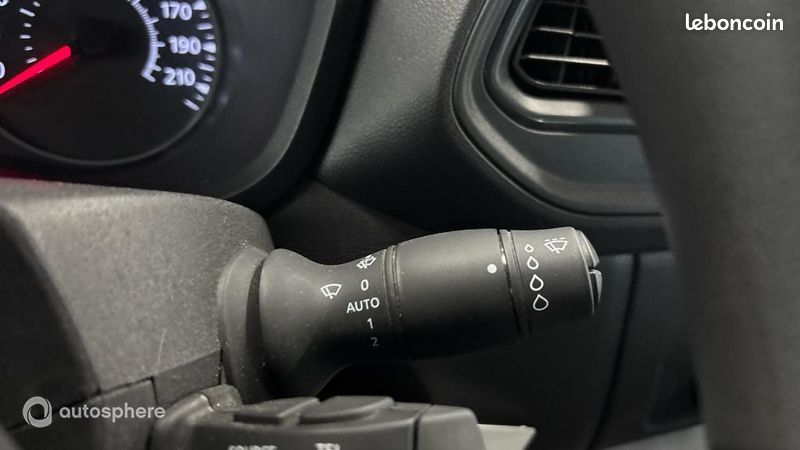 Renault Master Véhicule utilitaire ou Société F3500 L3H3 2.3 Blue dCi 135ch Confort Euro6E (image 25)