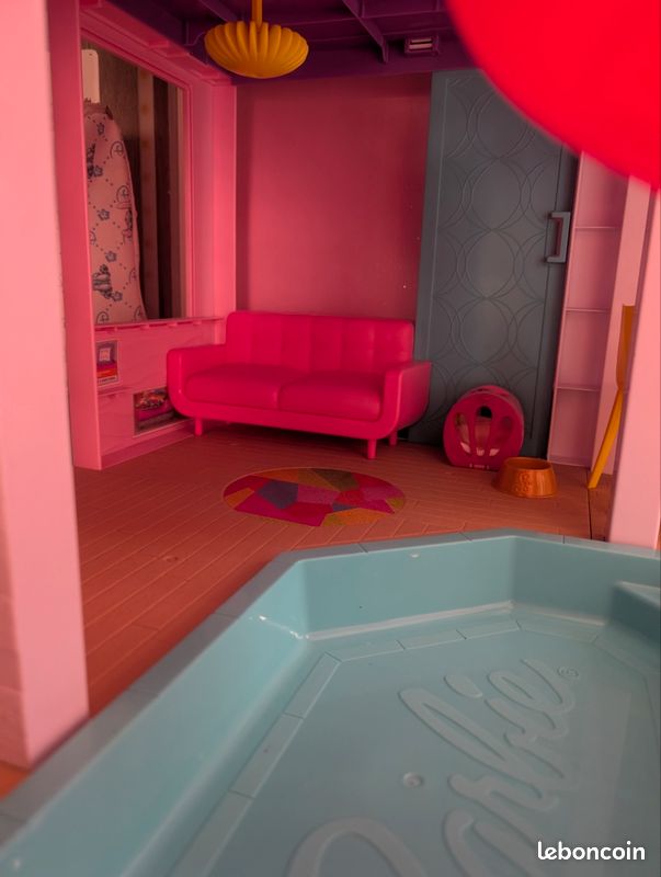 Maison de barbie (image 10)