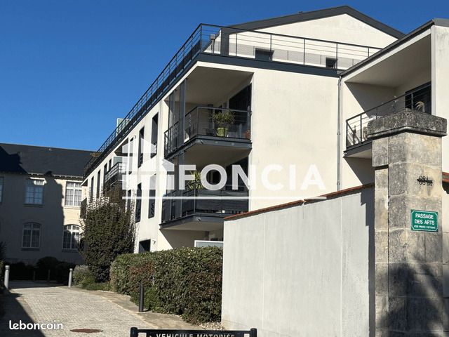 Appartement 3 pièces 63 m² · à La Rochelle · 63 m² · 1 100 €