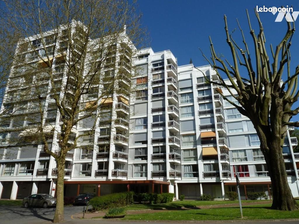Appartement 6 pièces 145 m² · à Cambrai · 145 m² · 1 460 €