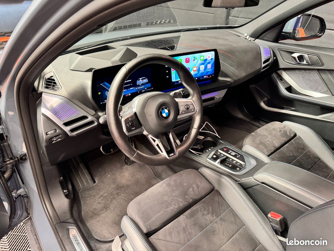 BMW SERIE 1 120D 163CH - PACK M SPORT PRO - HUD - TOIT OUVRANT - FREINS M SPORT ROUGE - CAM 360° - GARANTIE BMw (image 27)