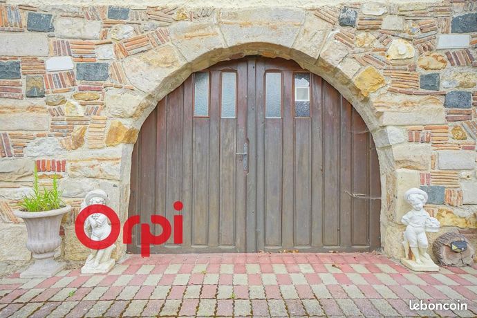 https://img.leboncoin.fr/api/v1/lbcpb1/images/b1/67/a2/b167a2befb833926a95e82818359dd4e264fcb39.jpg?rule=ad-image