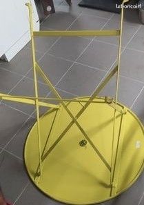 Table ronde vert bambou metal extérieur pliable avec trou pour parasol (image 2)