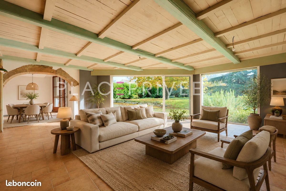Maison 10 pièces 375 m² · à Vincey · 375 m² · 319 000 €