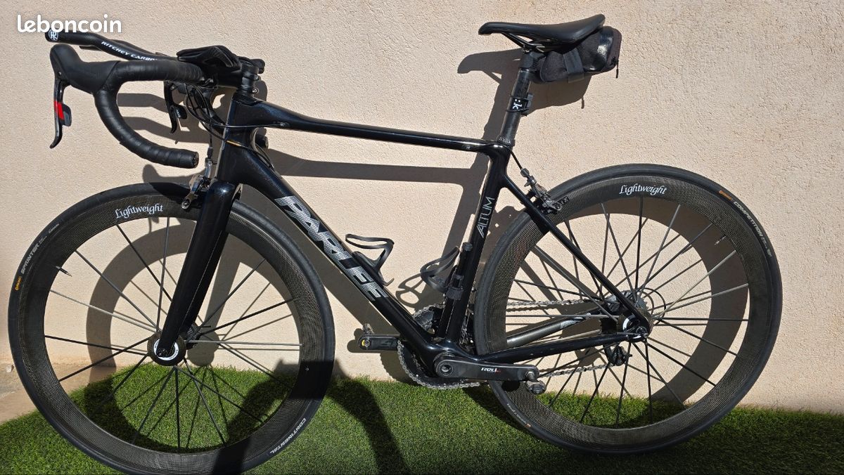Vélo carbone Parlee sram red 22, roues Lightweight MEILENSTEIN 47mm, poids 5,800 gr (image 2)