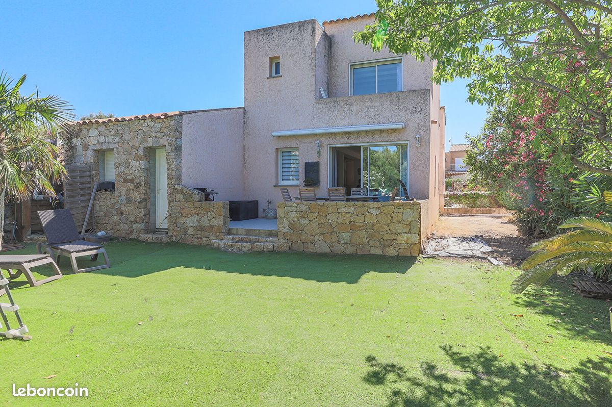 Maison 4 pièces 141 m² · à Lumio · 141 m² · 610 000 €
